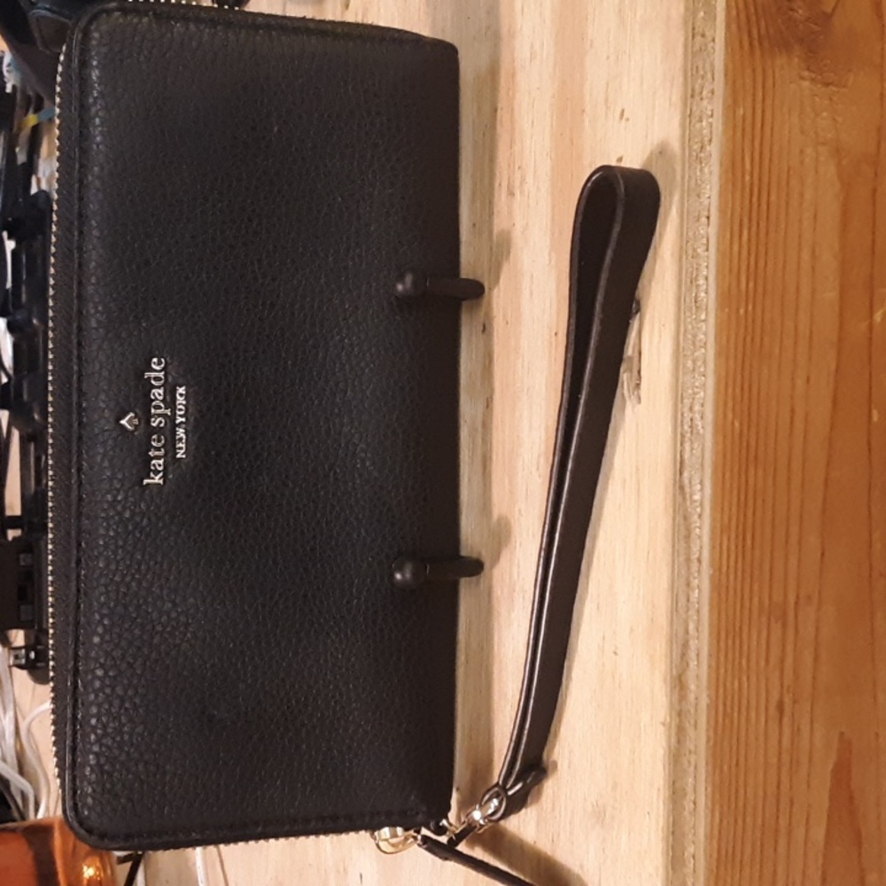 Authentic KATE SPADE Black Leather Wallet NWOT